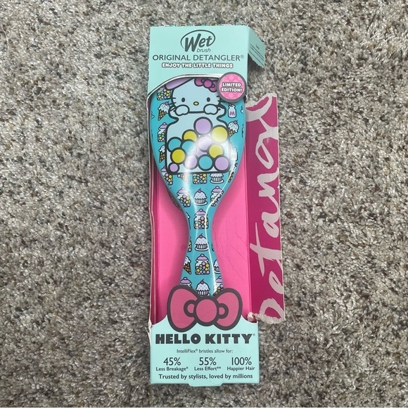 Wet Brush Hello Kitty Detangler Hair Brush Blue Bubble Gum NWT Limited Edition - Picture 2 of 7